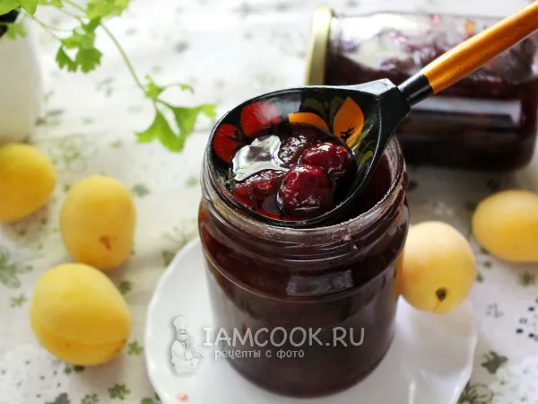 Фото блюда: Варенье из вишни и абрикосов
