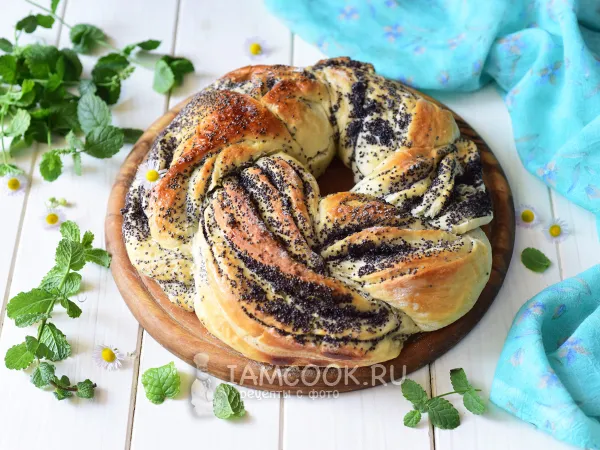Фото блюда: Калач с маком (из дрожжевого теста)