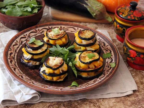 Фото блюда: Башенки из баклажанов с тыквой и сыром