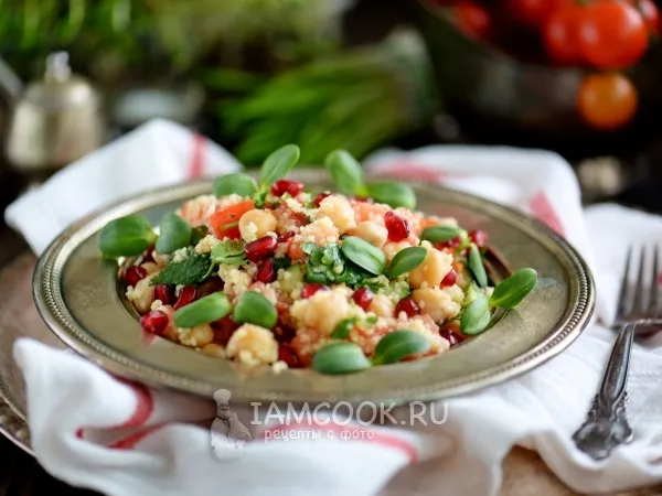 Фото блюда: Салат с кускусом, нутом и гранатом