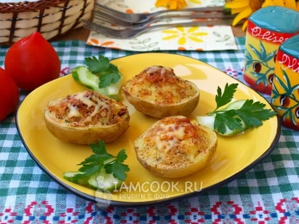 Фото готового блюда: Запечённый картофель, фаршированный сыром