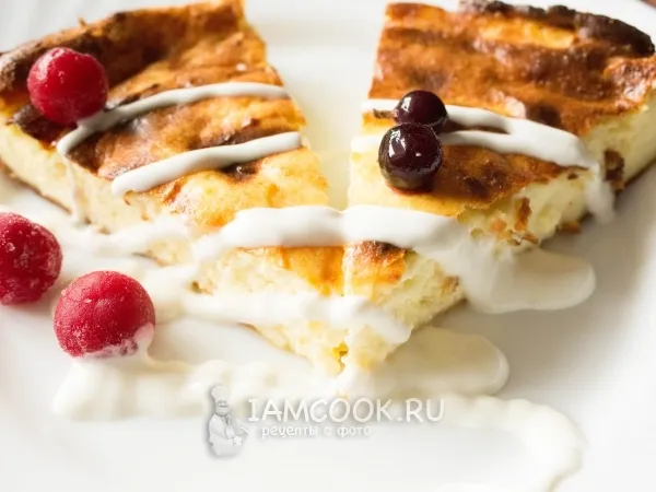 Фото готового блюда: Творожная запеканка со сгущенкой