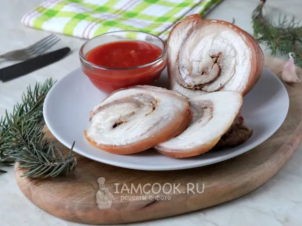 Фото готового блюда: Рулет из пузанины в рукаве