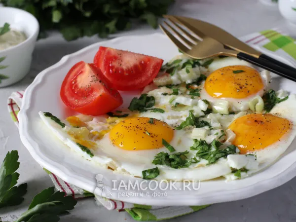 Фото готового блюда: Яичница с сельдереем
