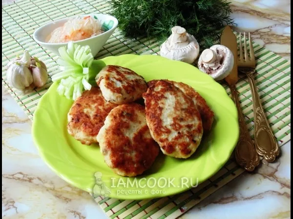 Фото блюда: Котлеты из индейки с квашеной капустой и грибами