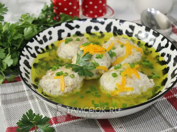 Фото готового блюда: Тефтели в бульоне