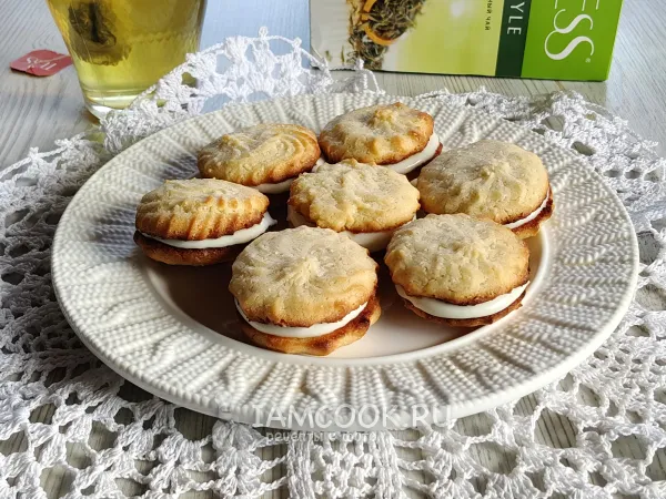 Фото готового блюда: Песочное печенье с кремом