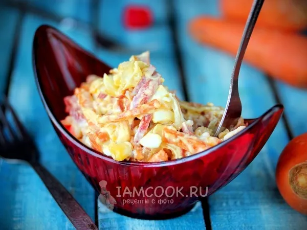 Фото блюда: Салат с морковью и колбасой