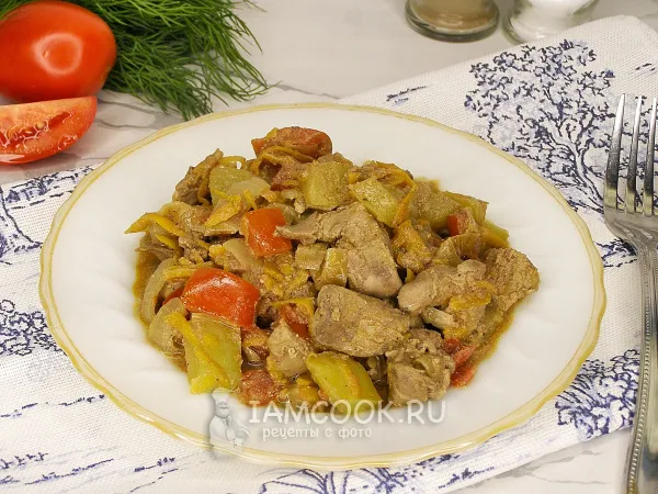 Фото блюда: Куриная печень с перцем и помидорами