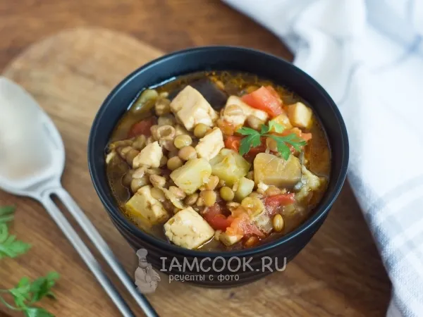 Фото блюда: Тушеная чечевица с сыром и овощами