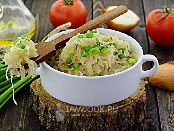 Фото блюда: Тушёная квашеная капуста в мультиварке