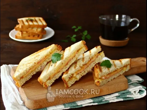 Фото блюда: Тосты с ветчиной и сыром