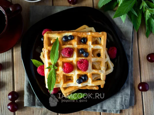 Фото готового блюда: Бельгийские вафли (классический рецепт)