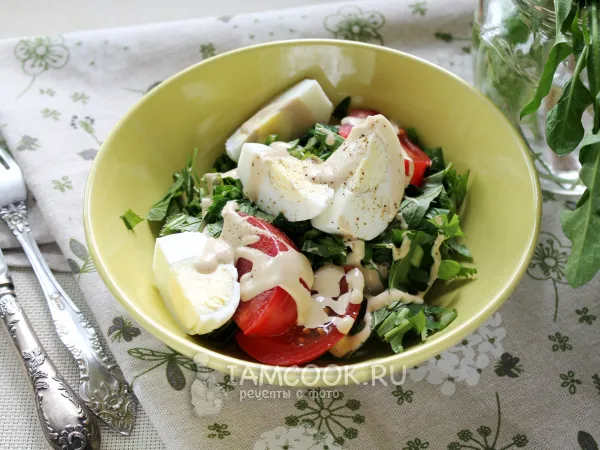 Фото готового блюда: Салат из сныти, крапивы и одуванчиков