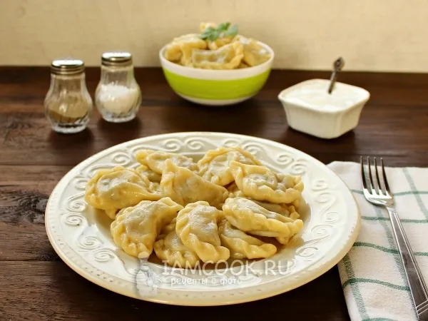 Фото блюда: Вареники с картошкой и лесными грибами