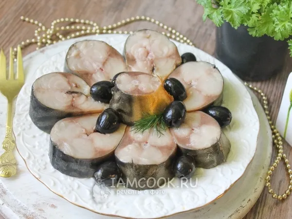 Фото готового блюда: Копченая скумбрия в домашних условиях