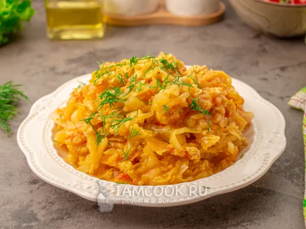 Фото блюда: Тушеная капуста с фаршем и рисом в мультиварке