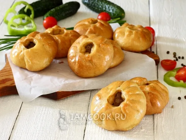 Фото готового блюда: Беляши в духовке