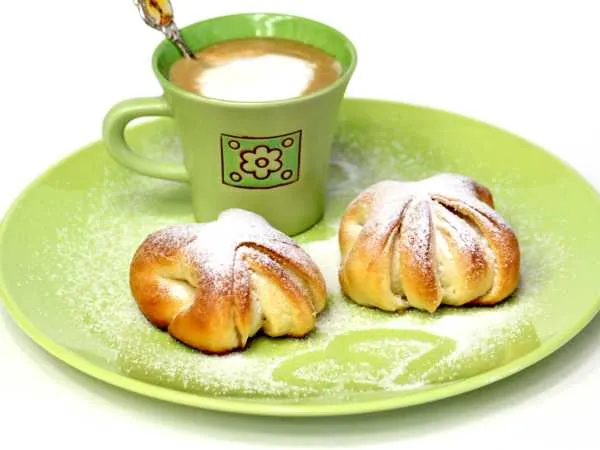 Фото блюда: Сладкие булочки на молоке в хлебопечке