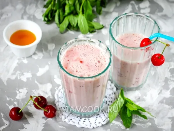 Фото блюда: Смузи с черешней и кефиром