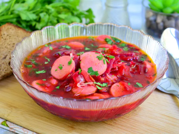 Фото блюда: Борщ с сосисками