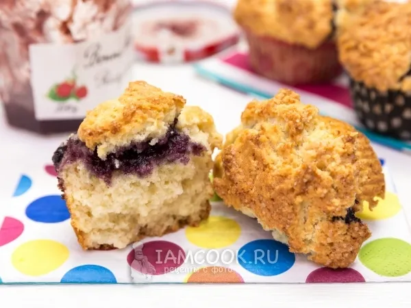 Фото готового блюда: Маффины с джемом