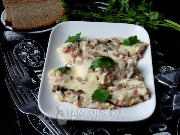 Фото блюда: Омлет с грибами и ветчиной