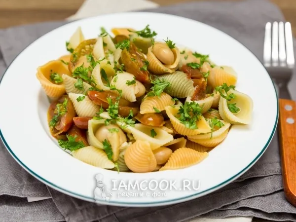 Фото блюда: Паста с помидорами и фасолью