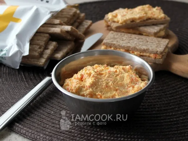 Фото готового блюда: Закуска из творога с морковью