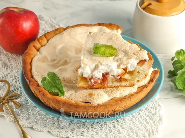 Фото блюда: Яблочный пирог с меренгой