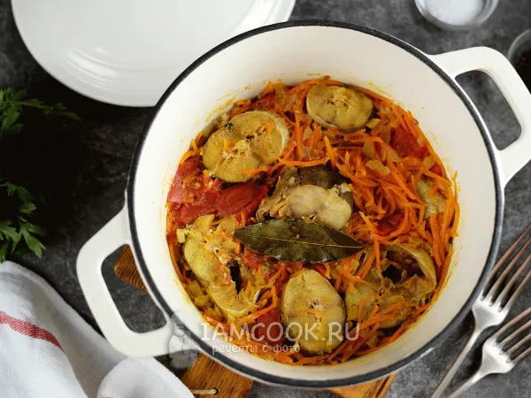 Фото блюда: Тушеный минтай с морковью и луком