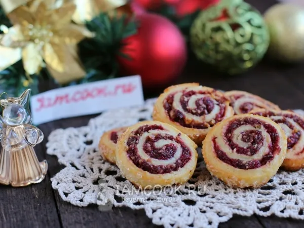 Фото готового блюда: Праздничное печенье с клюквой и орехами