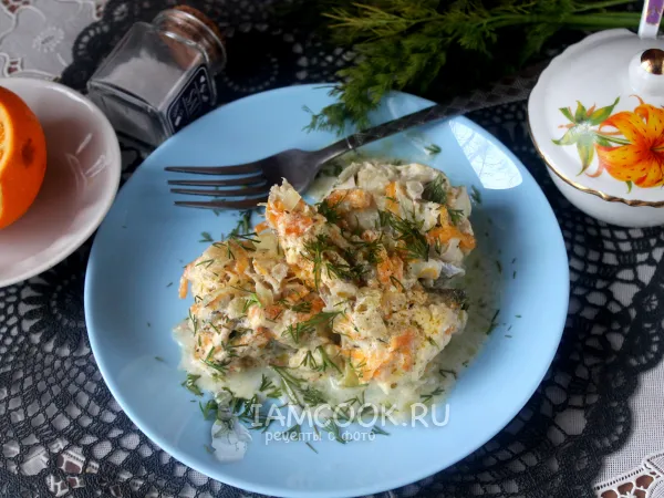 Фото блюда: Минтай в сметане с прованскими травами