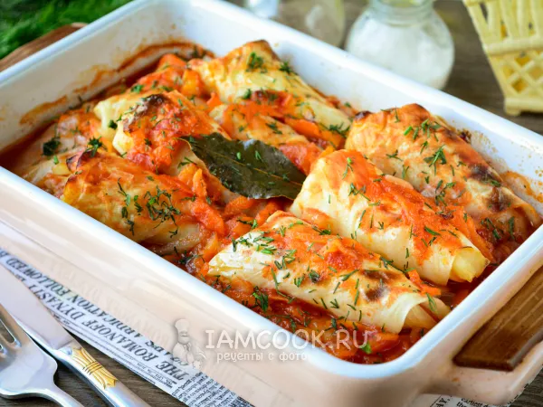 Фото готового блюда: Голубцы с картошкой в духовке