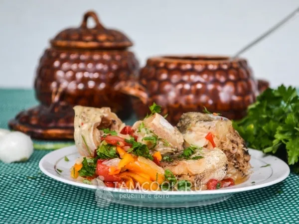 Фото блюда: Минтай в горшочке в духовке