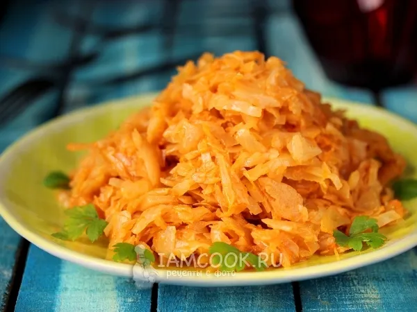 Фото блюда: Капуста, тушеная в сметанно-томатном соусе