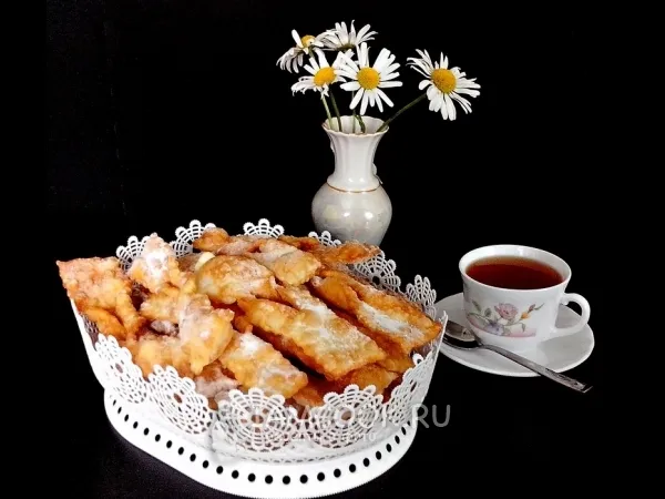 Фото готового блюда: Хворост на желтках