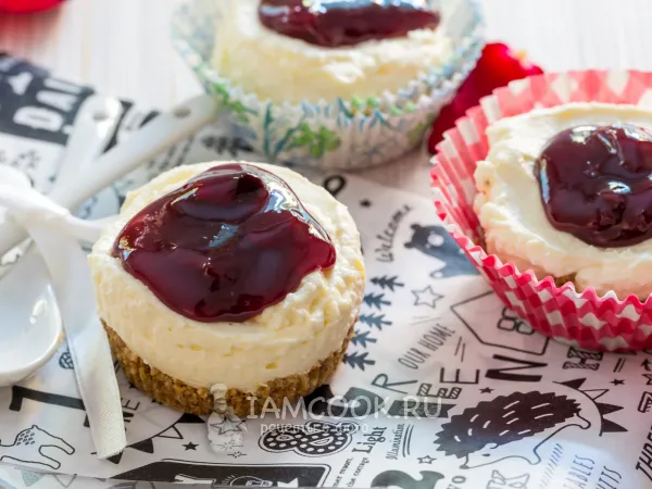 Фото блюда: Творожно-сливочный десерт с печеньем без выпечки