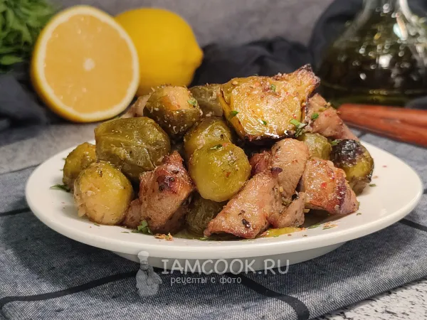 Фото блюда: Индейка с брюссельской капустой в духовке