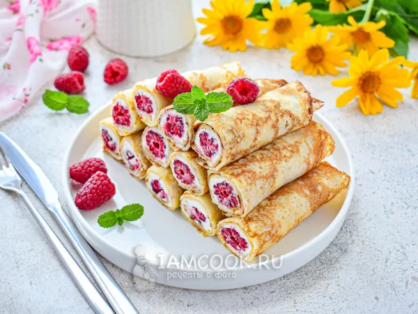 Фото блюда: Блины с маскарпоне и малиной