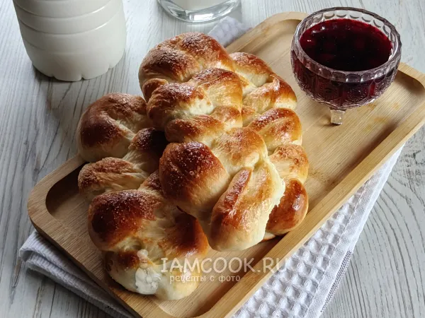 Фото блюда: Булочки-косички из дрожжевого теста