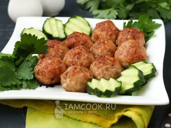 Фото готового блюда: Индюшиные фрикадельки с беконом