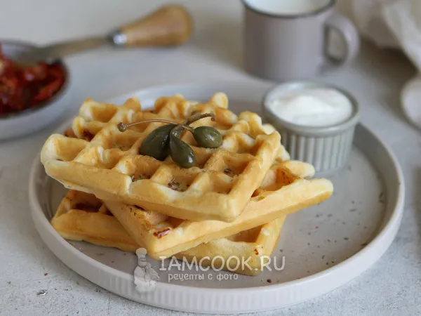 Фото готового блюда: Венские вафли с сосисками