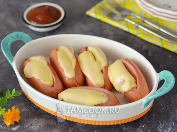 Фото блюда: Сардельки с сыром в духовке