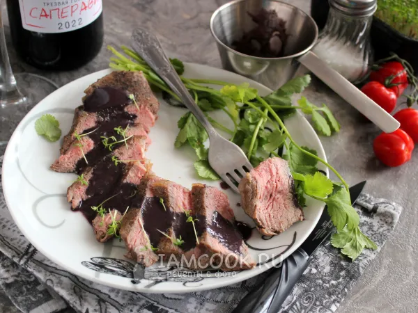 Фото блюда: Говядина с соусом «Демиглас»