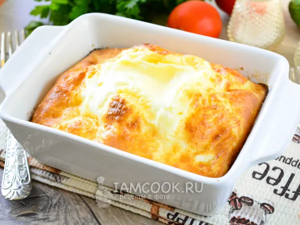 Фото готового блюда: Омлет с манкой и молоком (пышный, несладкий)