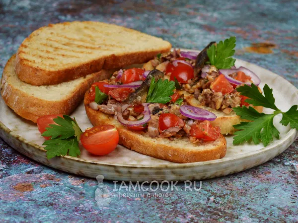 Фото готового блюда: Брускетта со шпротами и помидорами черри