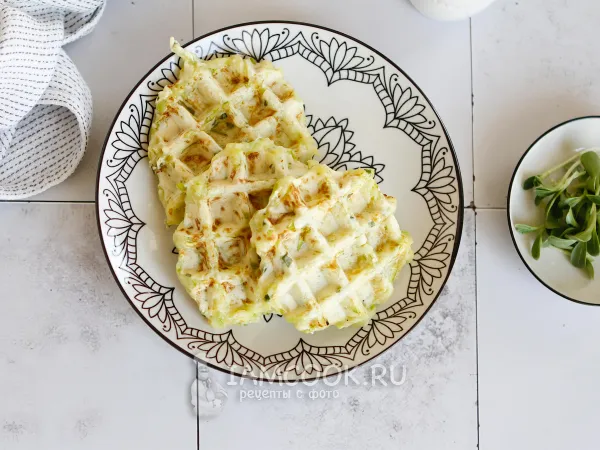 Фото готового блюда: Постные вафли из кабачка в вафельнице