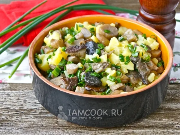 Фото блюда: Салат с картошкой и грибами