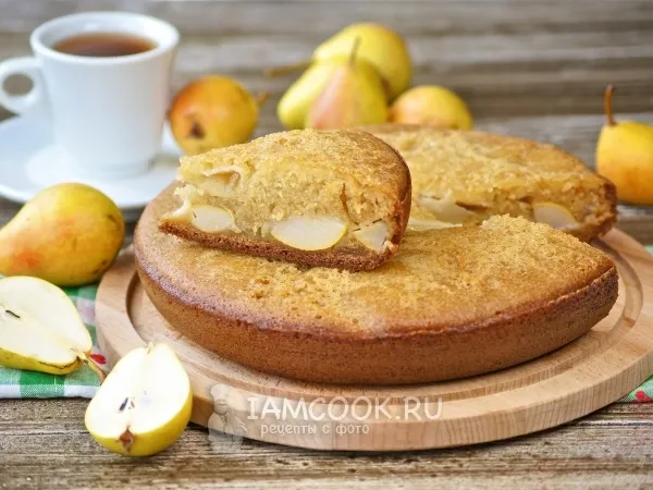 Фото готового блюда: Пирог с грушами в мультиварке